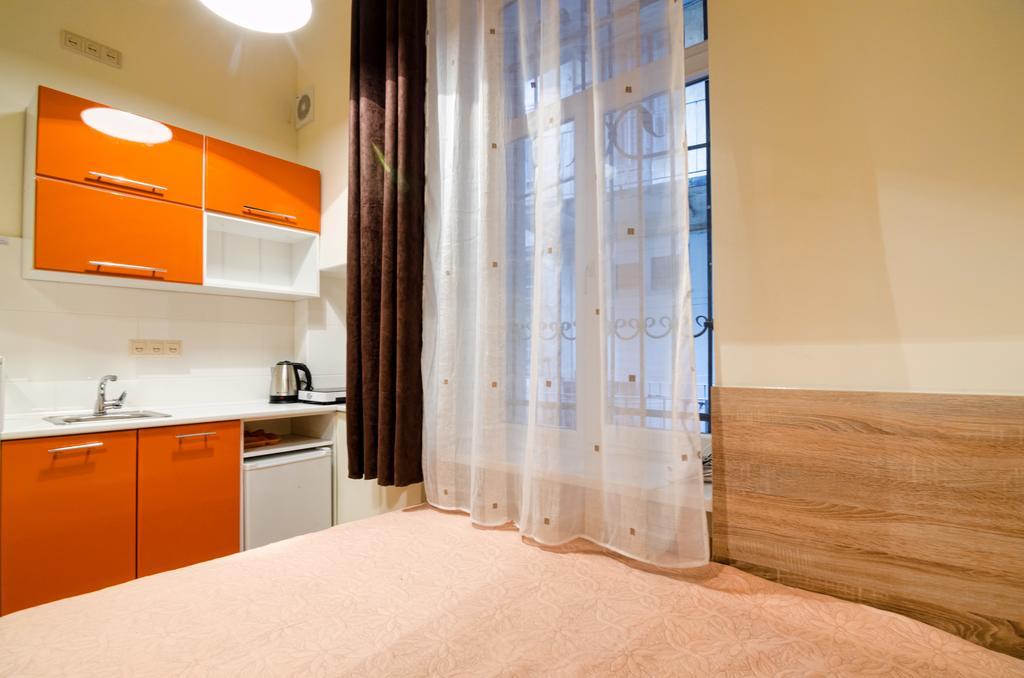 Economy Apartment On Rappoporta 7A-1 Lviv Exterior photo